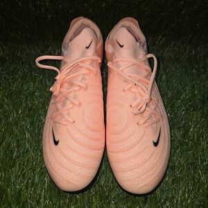 Nike Phantom GX II Elite FG Soccer Cleats